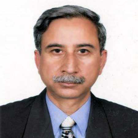 Dr. Ismail Tariq
